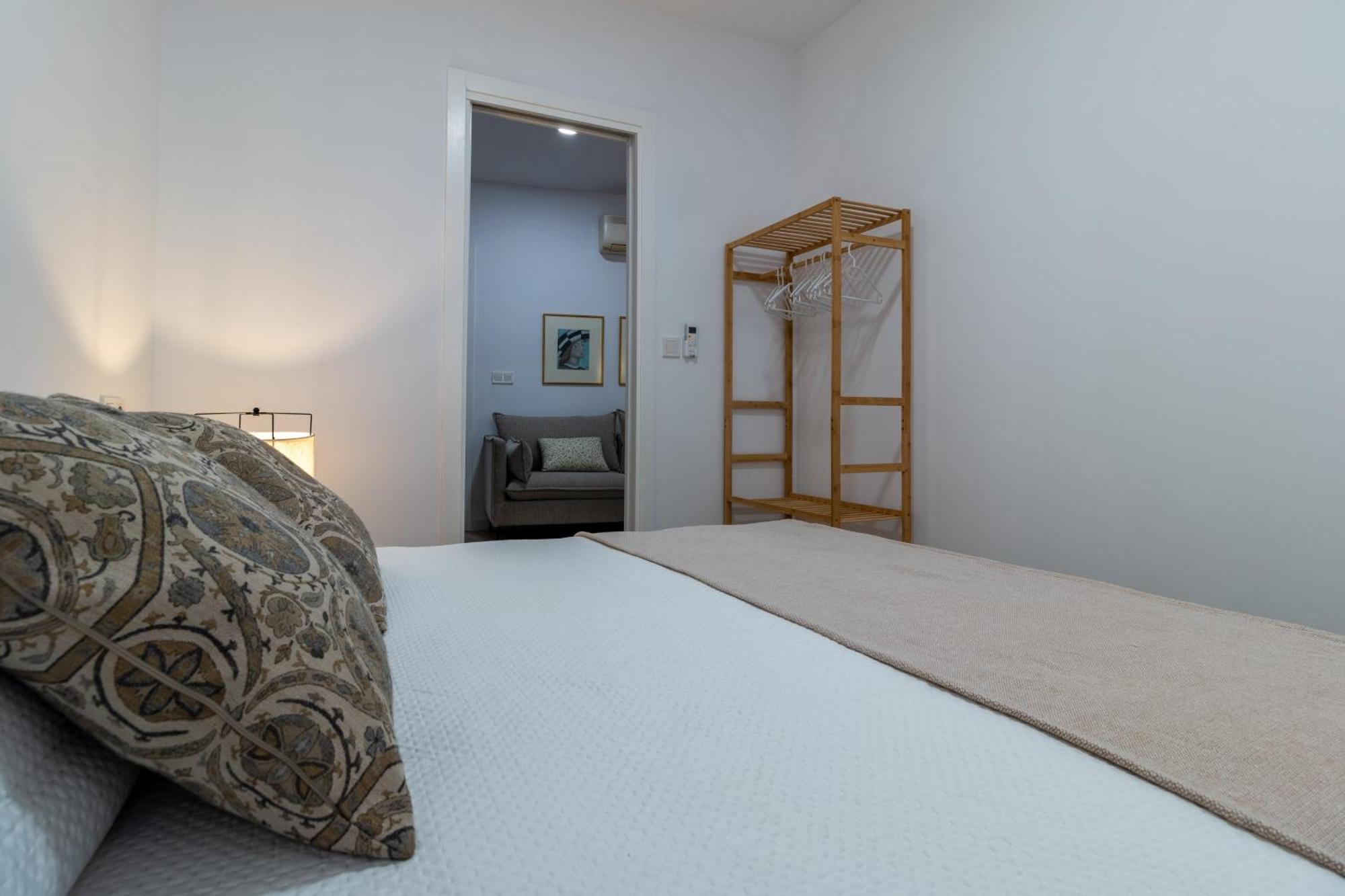 Apartamento Conde Y Luque Córdoba Exterior foto